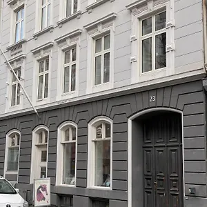 Psg 23 - Short Apartment