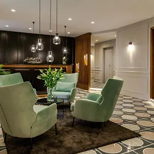 Hotel Eye- Boutique Suites, By Bqa ***
